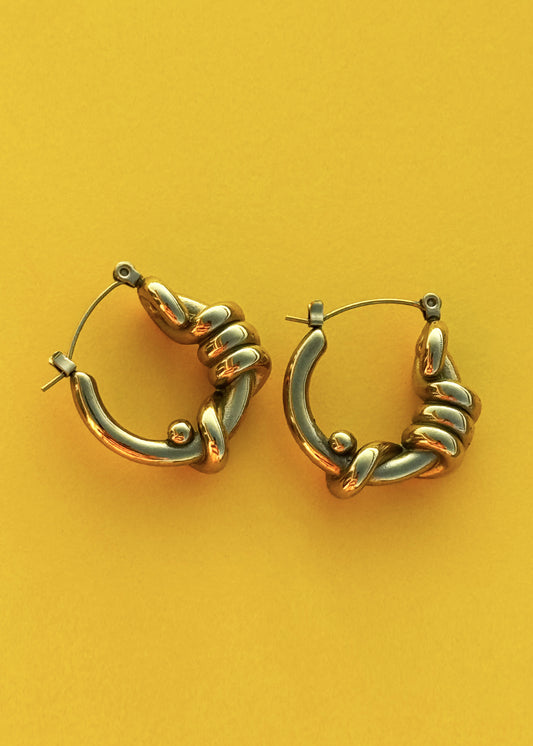 Knot earrings